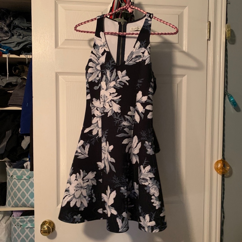 Dress - Picture 1 of 1